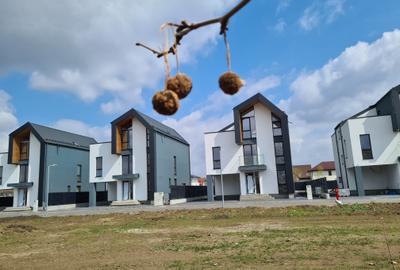 Teren unic, exclusivist – zonă premium, perfect pentru vilă/imobil de lux. OMNIA - 3