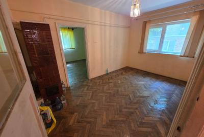 Apartament cu 2 camere nedecomandat în Bucium - 2