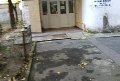 PPROETAR Vând apartament 3 camere DRISTOR - 1