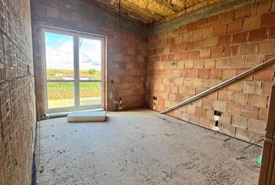 Casa individuala la rosu - 130 mp utili, teren 440 mp, drum privat - 20