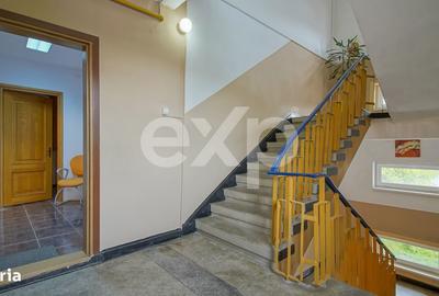 Apartament cu 5 camere decomandat în Astra - 17