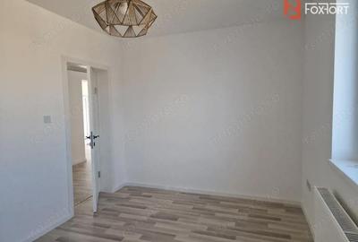 Casă cu 3 camere cu Garaj în Izvin - 3