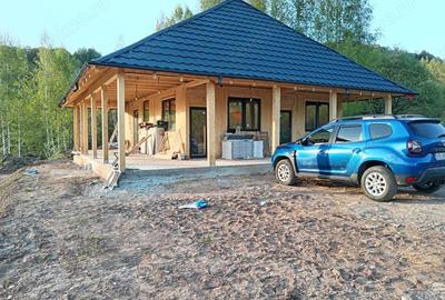 Casă cu Teren 1700 Mp în Hangu - 3