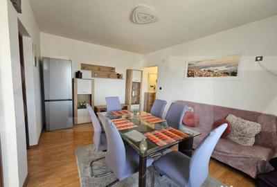 Apartament cu 3 camere semidecomandat în Soarelui