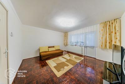 Apartament cu 5 camere decomandat în Micălaca - 2