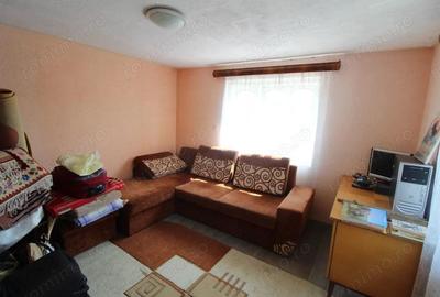 Casă cu 6 camere cu Teren 5755 Mp în Iași-Gorj - 11