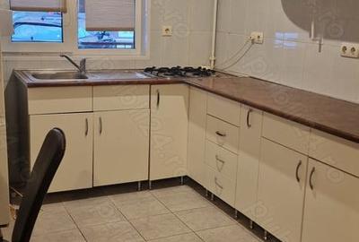 Apartament cu 3 camere decomandat în Hipodrom 3 - 1