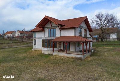Casă cu 4 camere cu Teren 1553 Mp în Silagiu - 4