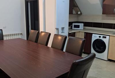 Casă cu 4 camere în Palazu Mare - 1