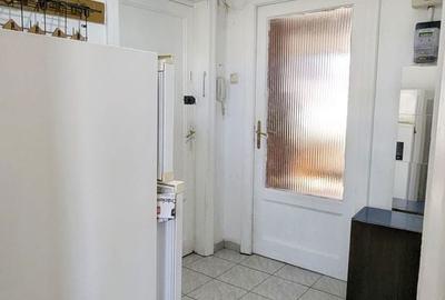 Apartament cu 3 camere decomandat în Decebal - 9