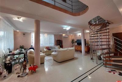 Casa mare pentru 2 familii sau pentru afacere - 8