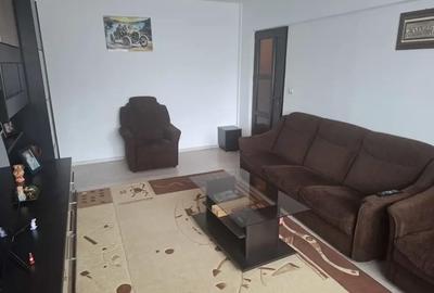 Apartament cu 3 camere decomandat în Central - 2