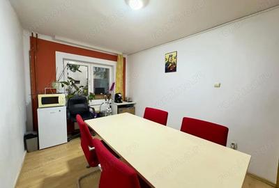 Spațiu comercial, de 52 mp, în Girocului - 8