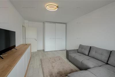 Apartament cu 3 camere decomandat, mobilat în Tractorul - 3