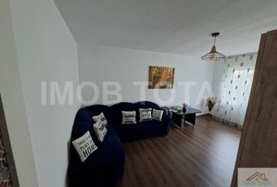 Apartament cu 3 camere decomandat în Trivale - 1