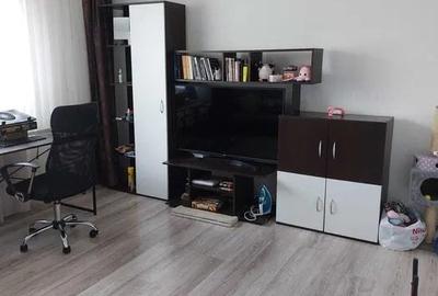 Apartament cu 2 camere decomandat, etajul 4/10, zona Alexandru cel Bun - 3