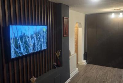 Apartament cu 2 camere decomandat în 1 Mai - 2