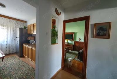 De vanzare - apartament 3 camere, decomandat, et 4 din 4, in spate magazin Ialomita - 3