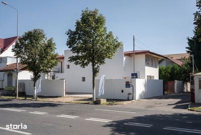 Casă cu 4 camere cu Teren 536 Mp în Central - 2