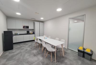 Birou, de 3,067 mp, în 13 Septembrie - 7
