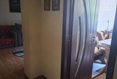 Apartament cu 3 camere semidecomandat în Central - 1