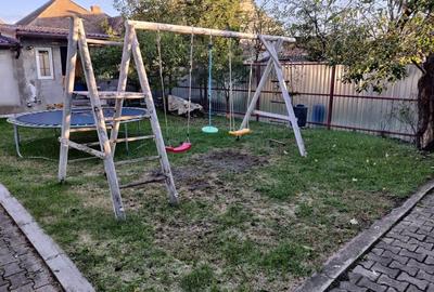 Casă cu 4 camere în Piața Cluj - 1