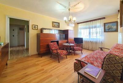 Apartament 3 camere decomandat tip U, 75 m² - 1