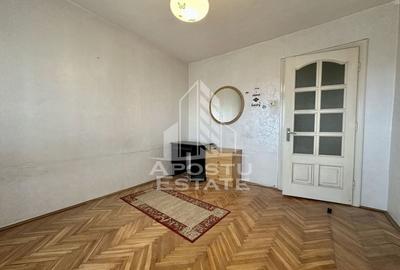Apartament cu 3 camere, 2 bai, etaj 3, zona Sagului - 6