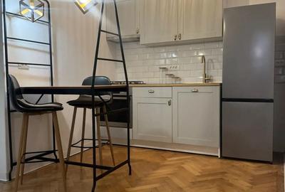 Vand apartament cu trei camere zona OM casute - 6