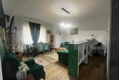 Apartament cu 2 camere decomandat în P-ța Unirii