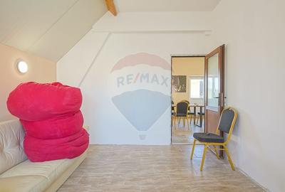 Casă individuală cu 14 camere cu Teren 306 Mp în Central - 27