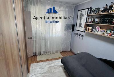 Apartament cu 2 camere de vanzare - Zona 14 Mai - 3