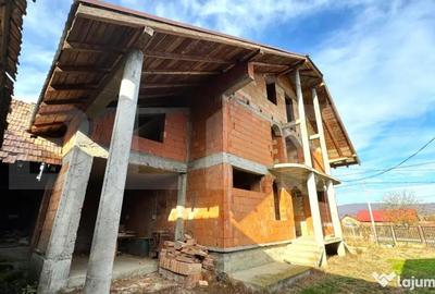 Casă cu 5 camere cu Teren 1900 Mp în Arcalia - 15