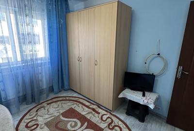 Apartament cu 2 camere decomandat, mobilat în 9 Mai - 10