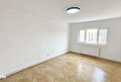 Apartament cu 3 camere decomandat în Central - 15