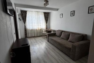 Garsonieră decomandată în Central