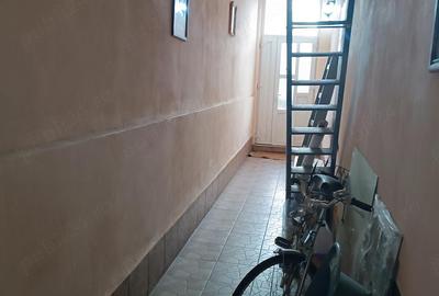 Casă cu 3 camere cu Teren 40 Mp în Central - 2