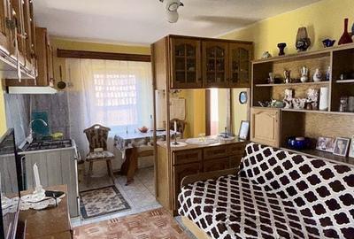 Casă cu 4 camere cu Teren 1668 Mp în Bujoreni - 2