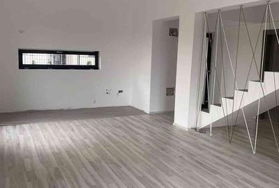 Casă cu 5 camere cu Teren 300 Mp în Central - 8