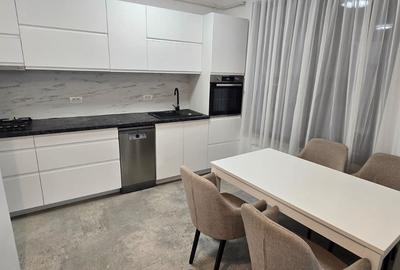 Exclusivitate-Mamaia Sat, P+2, 4 camere, parcare, termen lung - 2