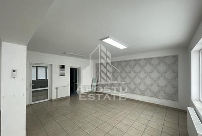 Spatiu pentru birouri la parter, 60 mp, Zona Mehala