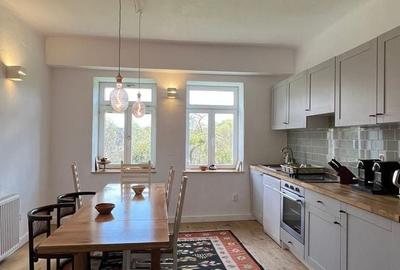 Casă individuală cu 10 camere cu Canalizare în Arefu - 21