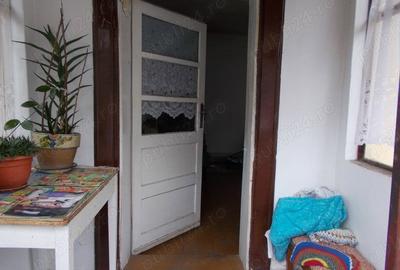 Casă cu 4 camere în Ghirodei - 1