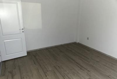 Apartament cu 3 camere decomandat în Kogălniceanu - 12