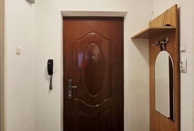 Garsoniera 38 mp - bloc reabilitat, mobilata complet, aproape de metrou 1 Dec Garsoniera 38 mp - bloc reabilitat, mobilata complet, aproape de metrou 1 Dec - 12