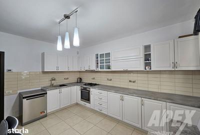 Casă cu 5 camere cu Teren 500 Mp în Central - 2