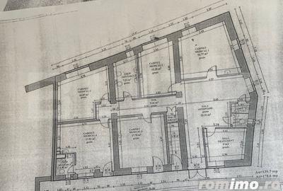 Casă cu 7 camere cu Teren 100 Mp în Central - 2