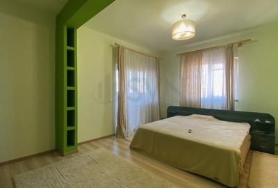 Casă individuală cu 7 camere cu Canalizare în Central - 32