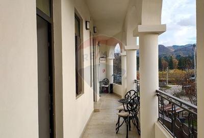 Două vile de patrimoniu, restaurate integral, cu farmec interbelic - 6