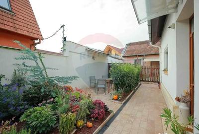 Apartament cu 5 camere decomandat, mobilat în Central - 17